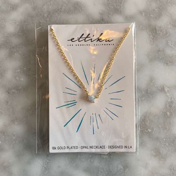 Opal Necklace - Picture 1 of 2